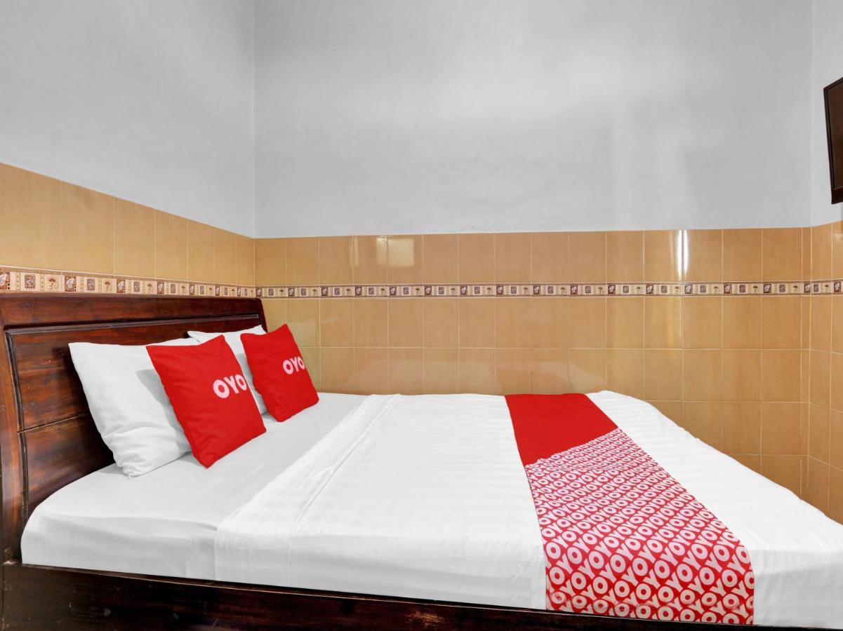 Hotel Oyo 90695 Srikandi Nologaten Yogyakarta Exterior foto